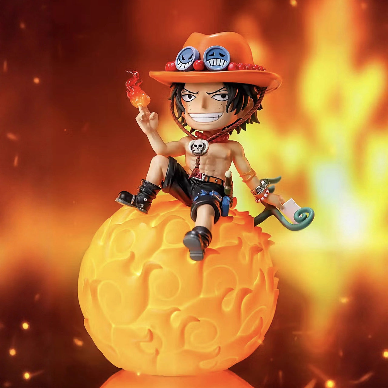 HAPPYLIFE One Piece Devil Fruit Portgas D. Ace voice-controlled night light figure, Chopper voice-controlled night light