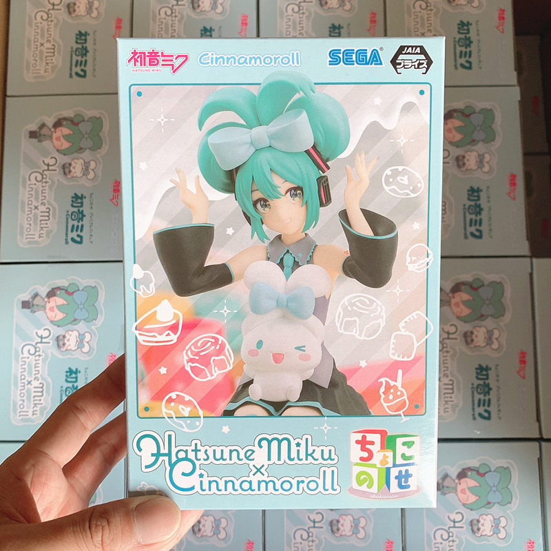 SEGA Hatsune Miku x Cinnamoroll Prize Figure