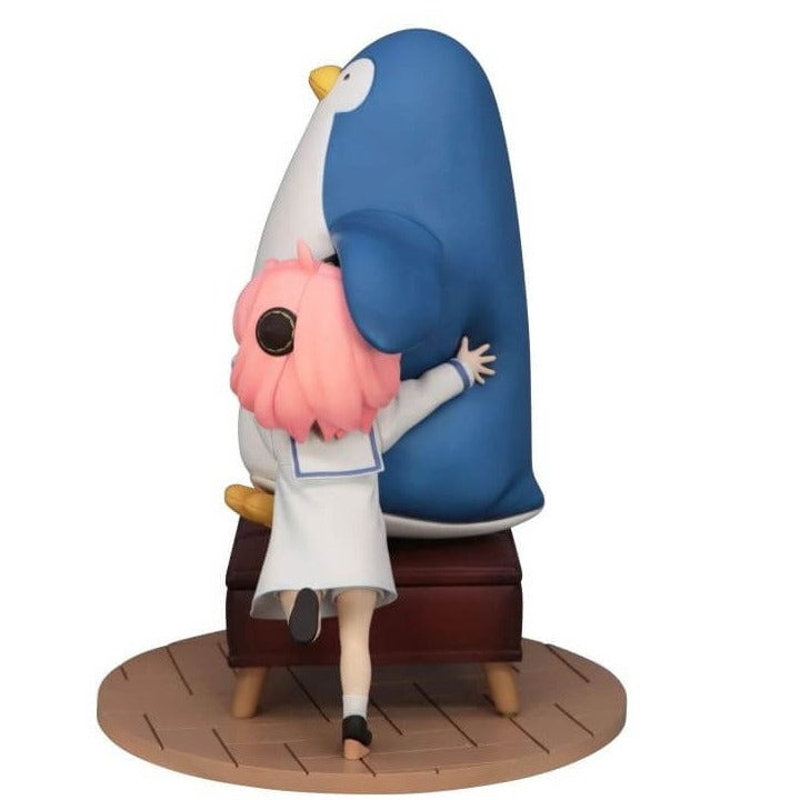 Furyu Anya & Penguin Spy X Family Figure - FIHEROE.