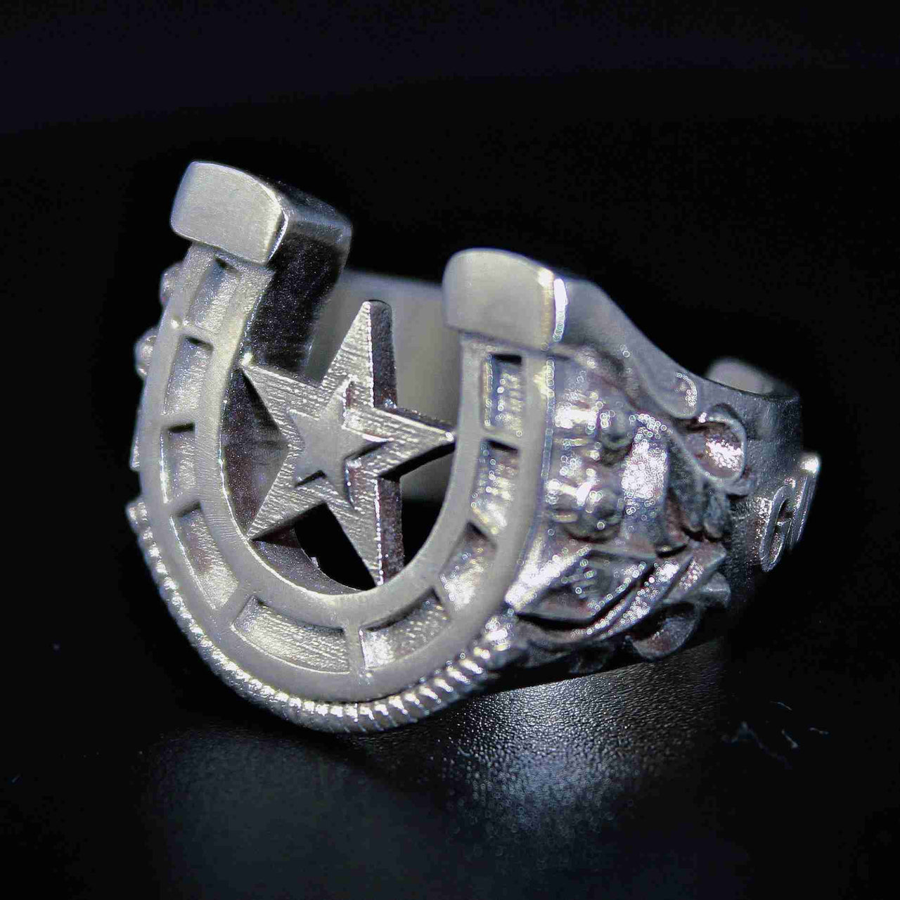 Jojo's Bizarre Adventure Gyro Zeppeli Anime Ring - FIHEROE.