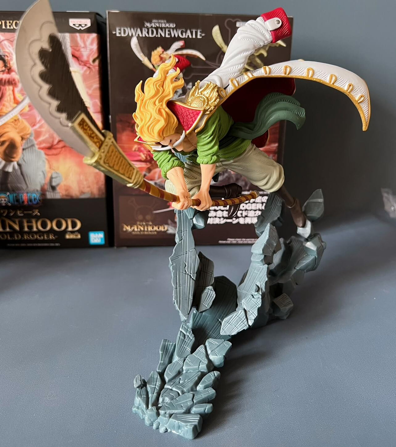 One Piece Gol D Roger and Whitebeard Figures - FIHEROE.