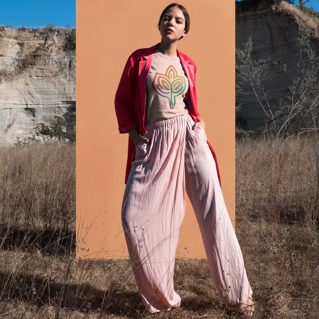 Plant Totem Vibrant Leaf Graphic Tee - FIHEROE.